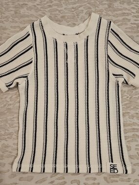 SEED Knit Tee in Cream and Black Sz 2